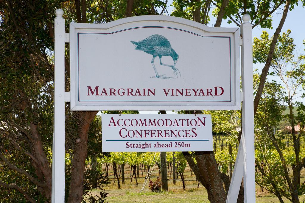 Margrain Vineyard Villas マーティンボロ エクステリア 写真